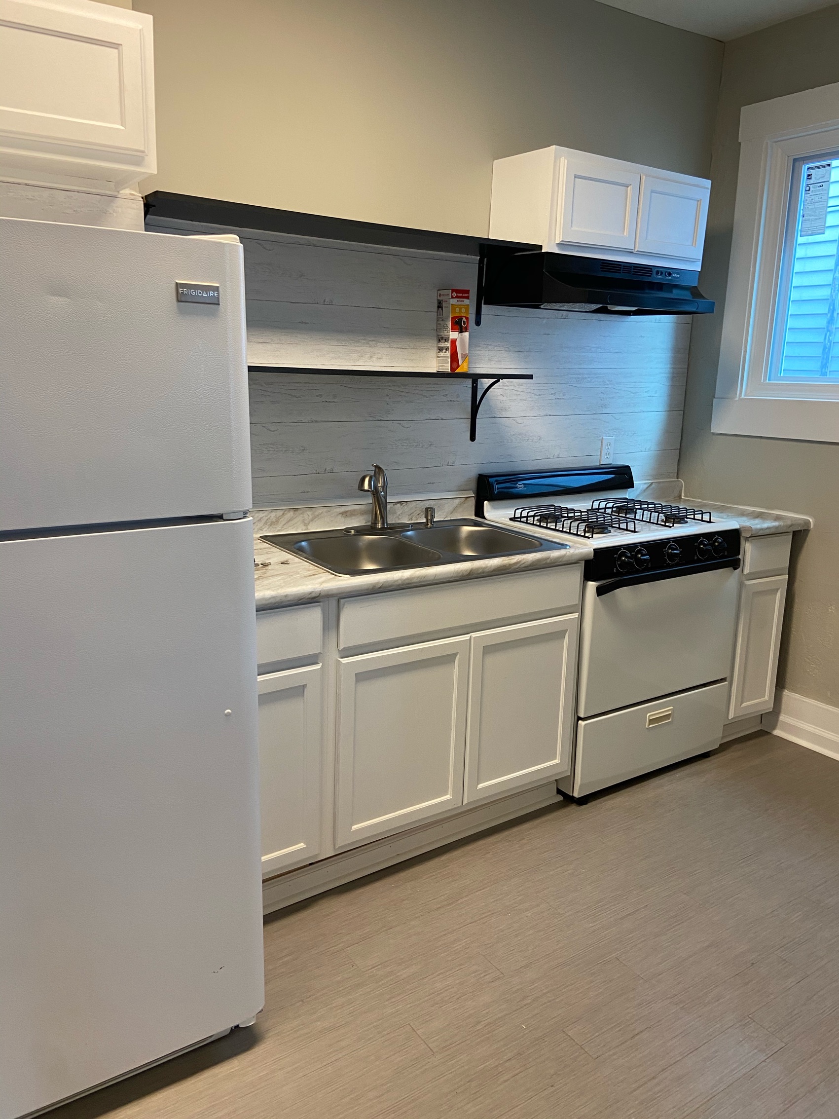 115 Giffin Avenue - 1
